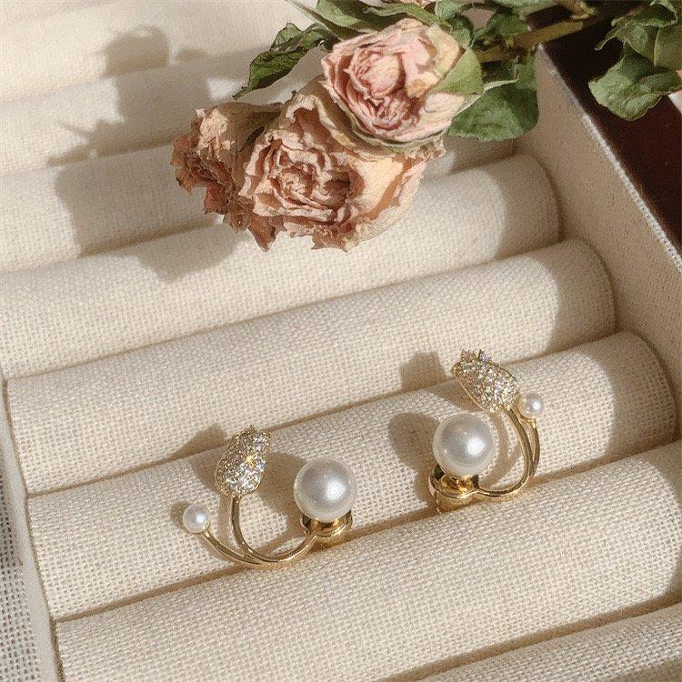 CETH551 LSH Rose/Pearl Stud Tops Pair