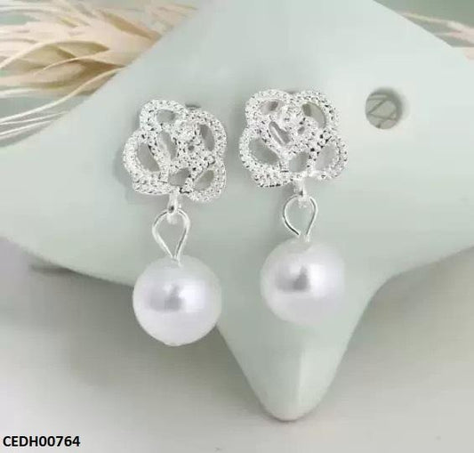 CEDH00764 YYZ Flower Pearl Drop Earrings - CEDH