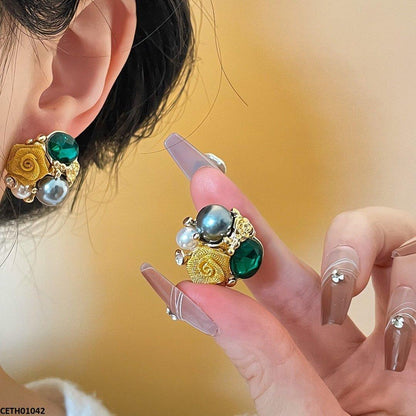 CETH01042 LSH Round/Oval Pearl Flower Tops Pair - CETH