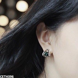 CETH396 YYZ Curved-V Stud Tops Pair