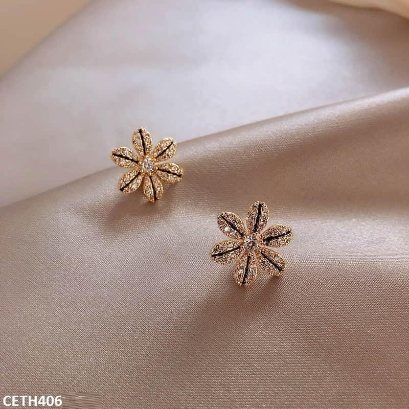CETH406 XST Flower Stud Pair