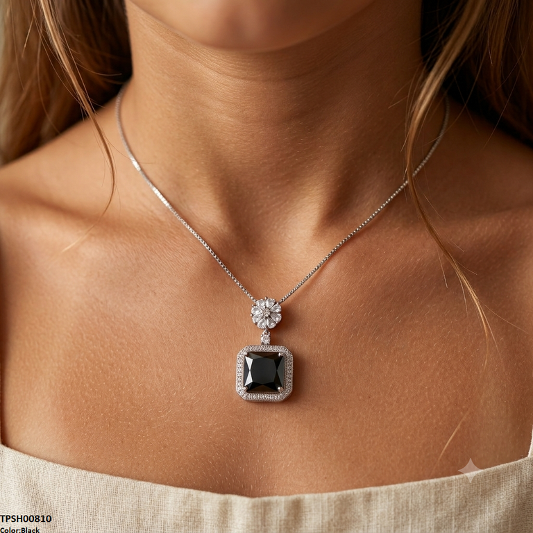 TPSH00810 MSJ Flower Square Pendant - TPSH