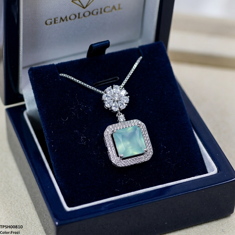 TPSH00810 MSJ Flower Square Pendant - TPSH