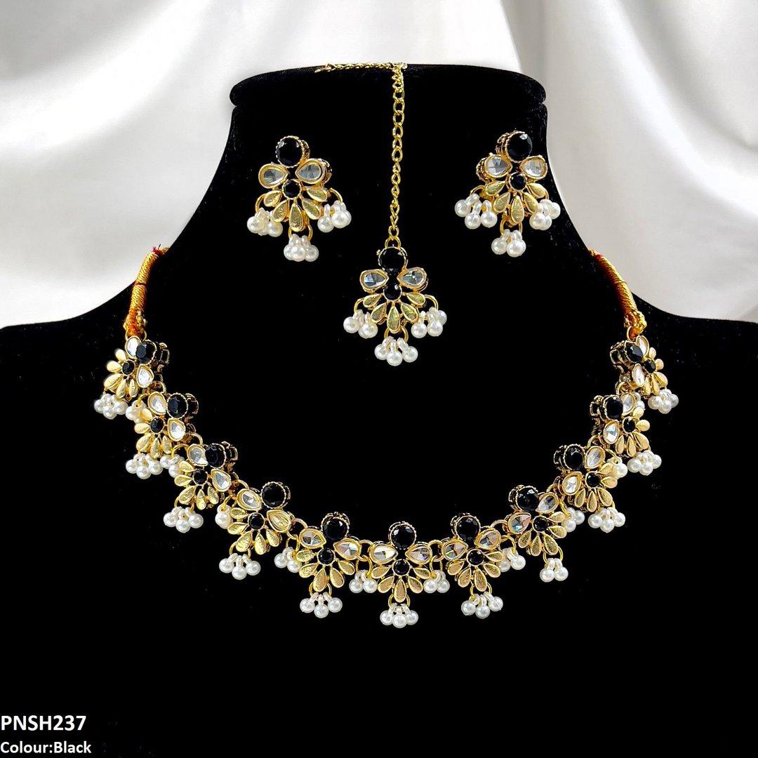 PNSH237 SDQ Tear/Flower Necklace Set