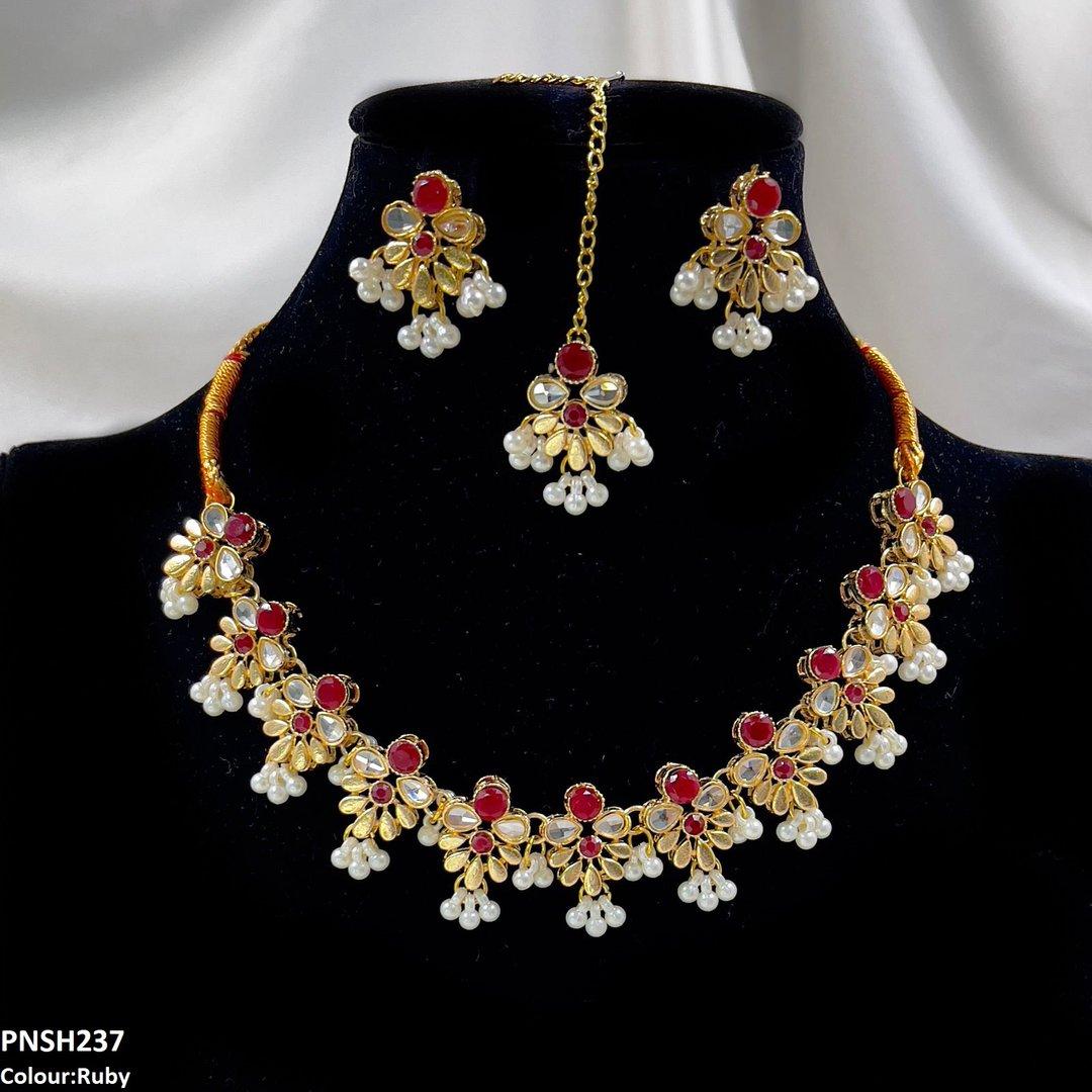 PNSH237 SDQ Tear/Flower Necklace Set