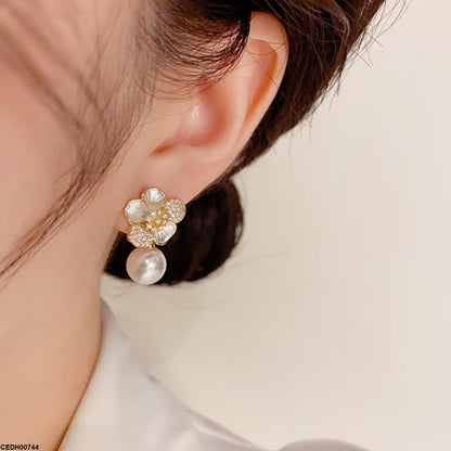 CEDH00744 YHC Flower Pearl Drop Earrings - CEDH