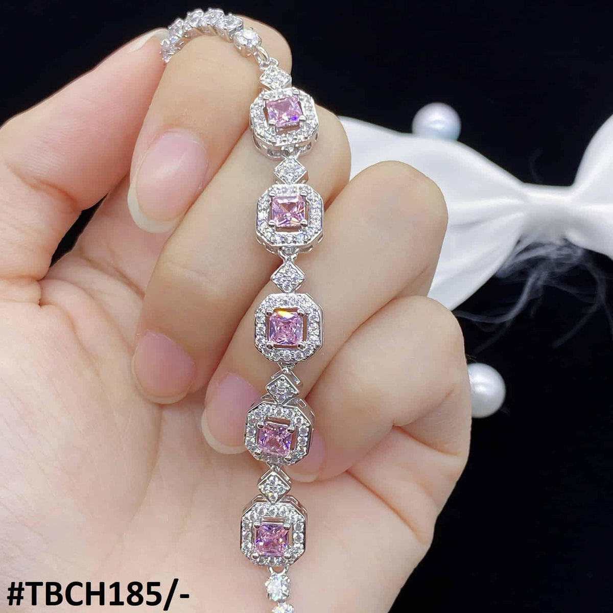 TBCH185 KRL Square Step Hand Bracelete