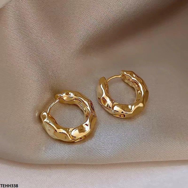 TEHH338 YHC C-Check Ear Hoops Pair