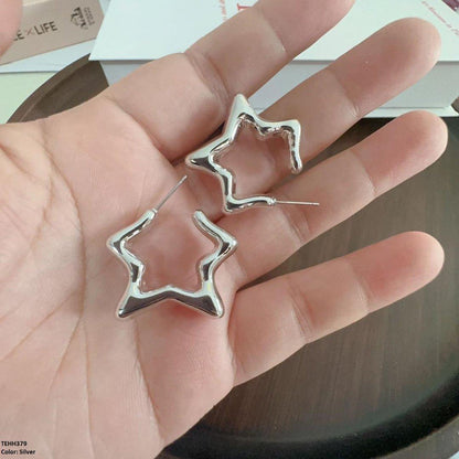 TEHH379 YYE Star Ear Hoops Pair