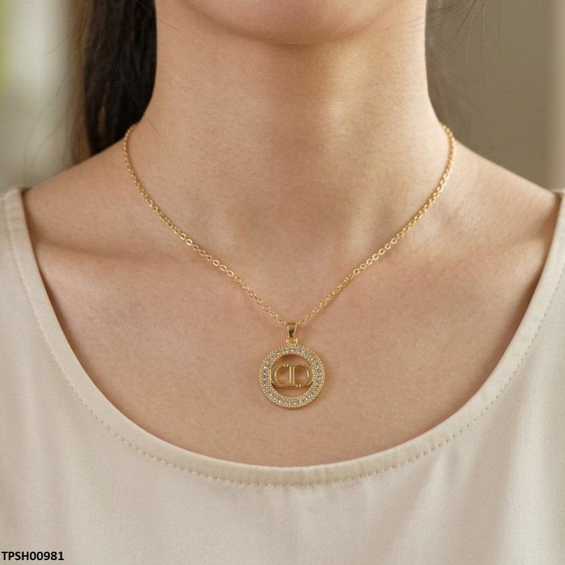 TPSH00981 TNR Stainless Steel Zircon Round Pendant - TPSH