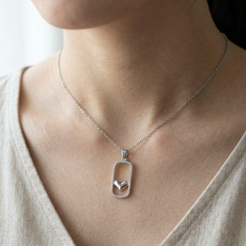 TPSH00993 TNR Stainless Steel Zircon Rectangle Heart Pendant - TPSH