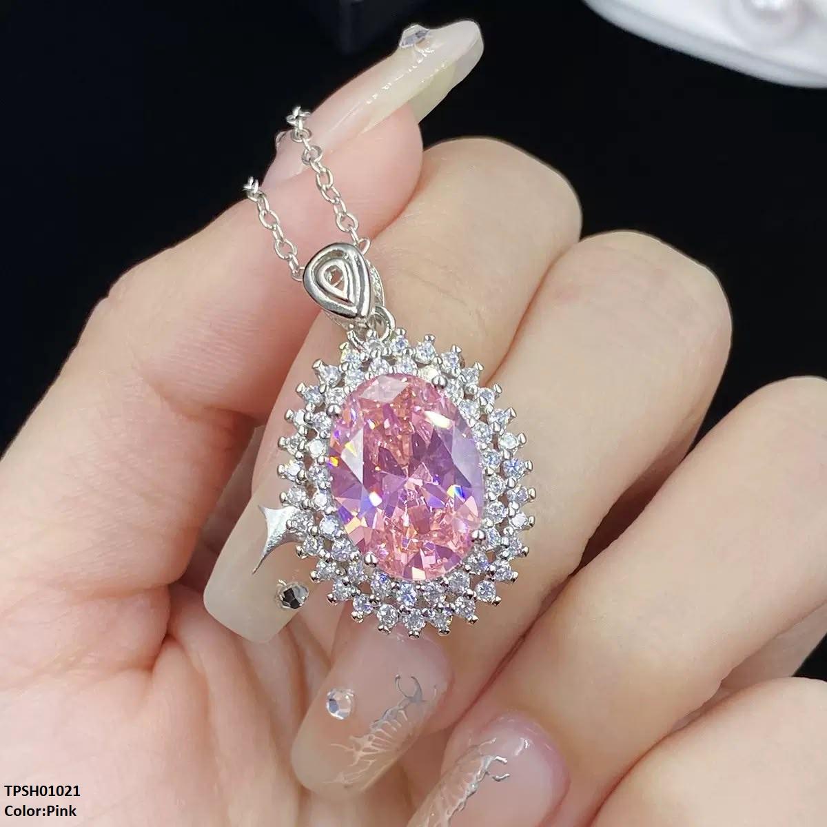 TPSH01021  KRLOval ZIRCON Stone Pendant - TPSH