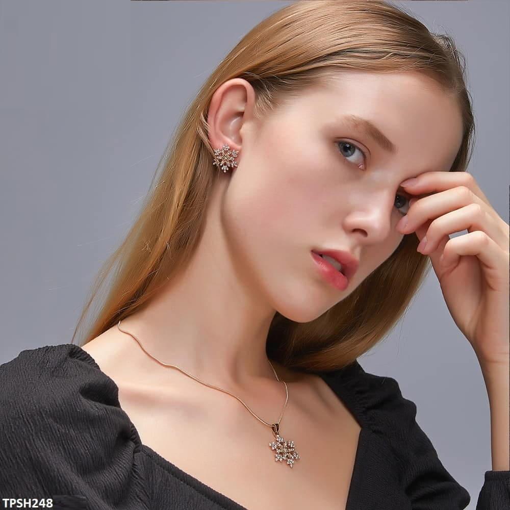 TPSH248 QWN Snow Pendant set