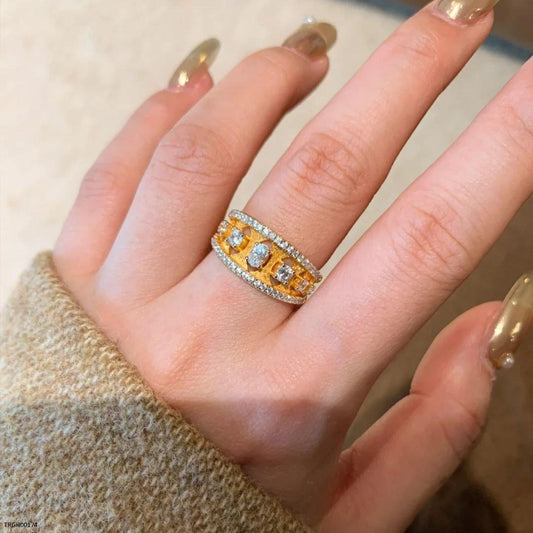 TRGH00174 GWH Luxury Crown Ring - TRGH