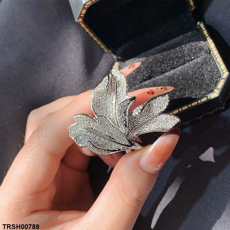 TRSH00789 KYC Imp Leaf ZIRCON Ring Adjustable - TRSH