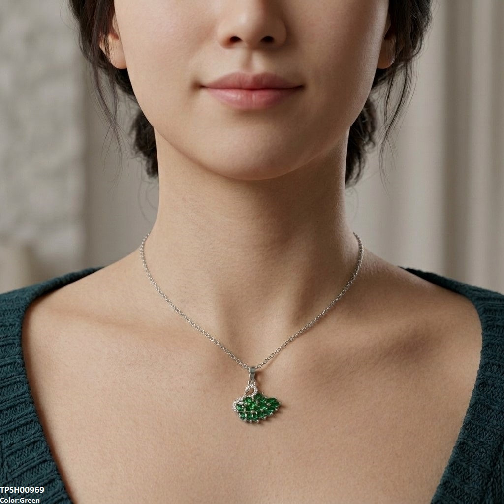 TPSH00969 TNR Stainless Steel Zircon Duck Pendant - TPSH